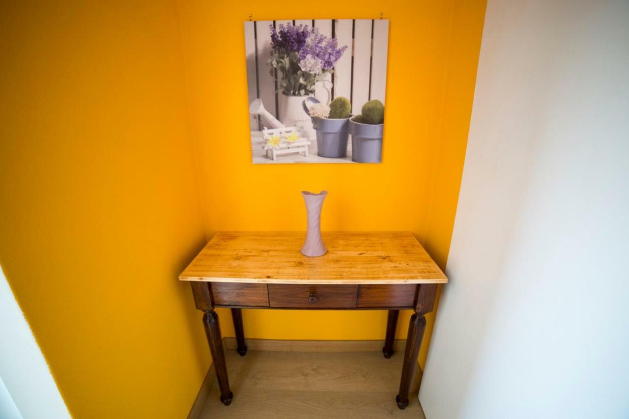 Yellow Orange Catania Ognina Екстериор снимка